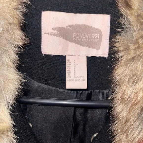 Vintage F21 Pea Coat - Picture 5 of 8